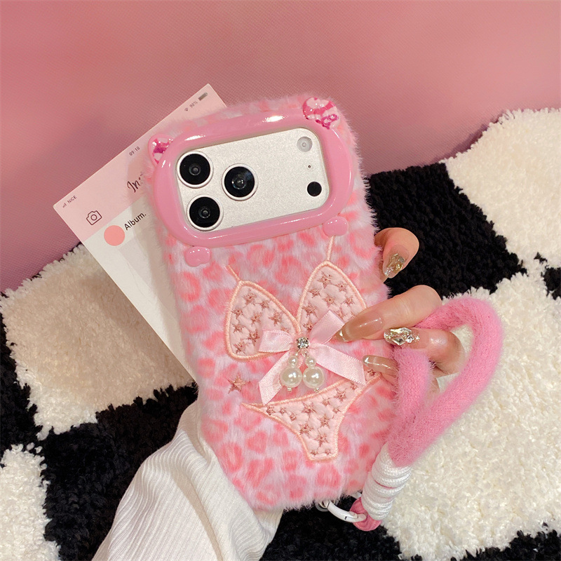 Phone Cases 13 - Luksusowe etui na telefon z pluszu