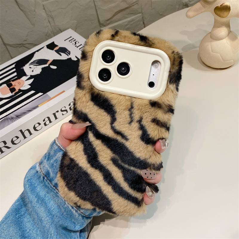 Luksusowe etui na telefon z wz – Phone Cases 13 recenzja i cena