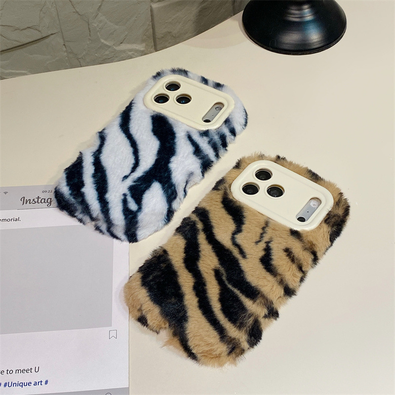 Luksusowe etui na telefon z wz – Phone Cases 13 recenzja i cena