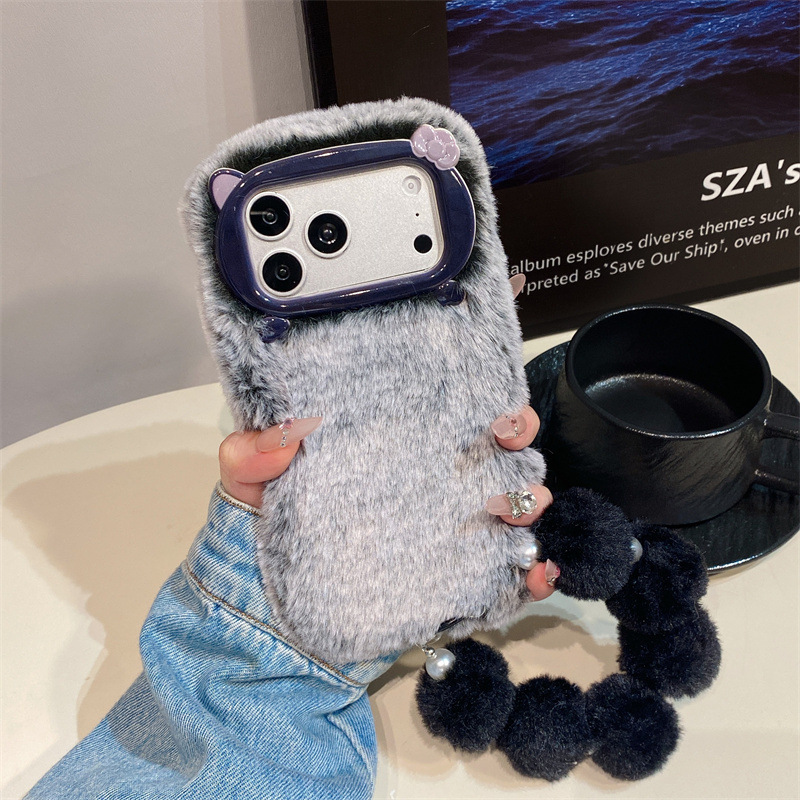 Luksusowe, jednokolorowe, futr – Phone Cases 13 recenzja i cena