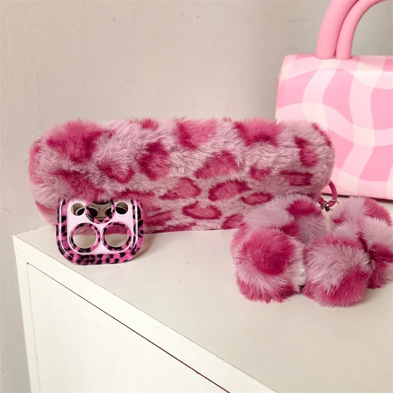 Modne futrzane etui na telefon – Phone Cases 13 recenzja i cena