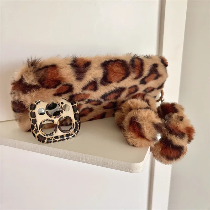 Modne futrzane etui na telefon – Phone Cases 13 recenzja i cena